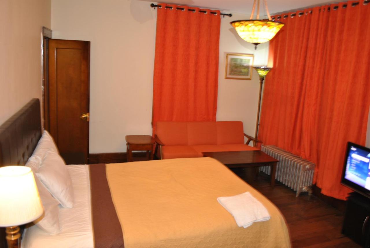 Ewr Airport Multilevel Guest House Room With 2-3 Beds Newark Buitenkant foto