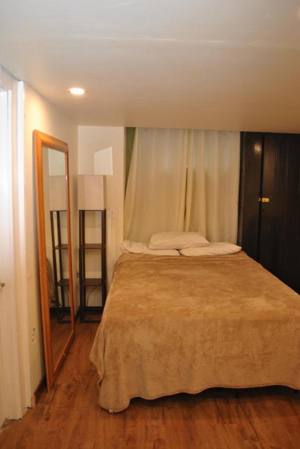 Ewr Airport Multilevel Guest House Room With 2-3 Beds Newark Buitenkant foto