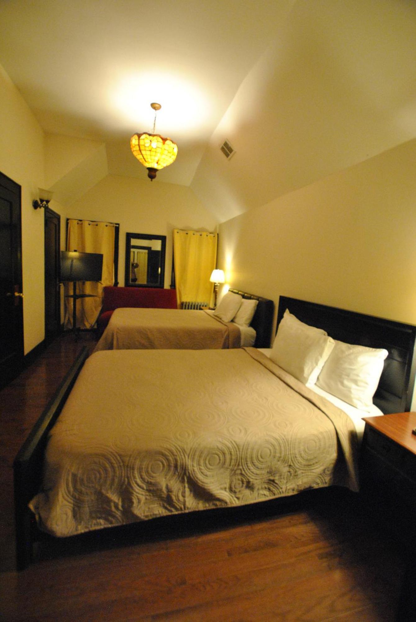 Ewr Airport Multilevel Guest House Room With 2-3 Beds Newark Buitenkant foto