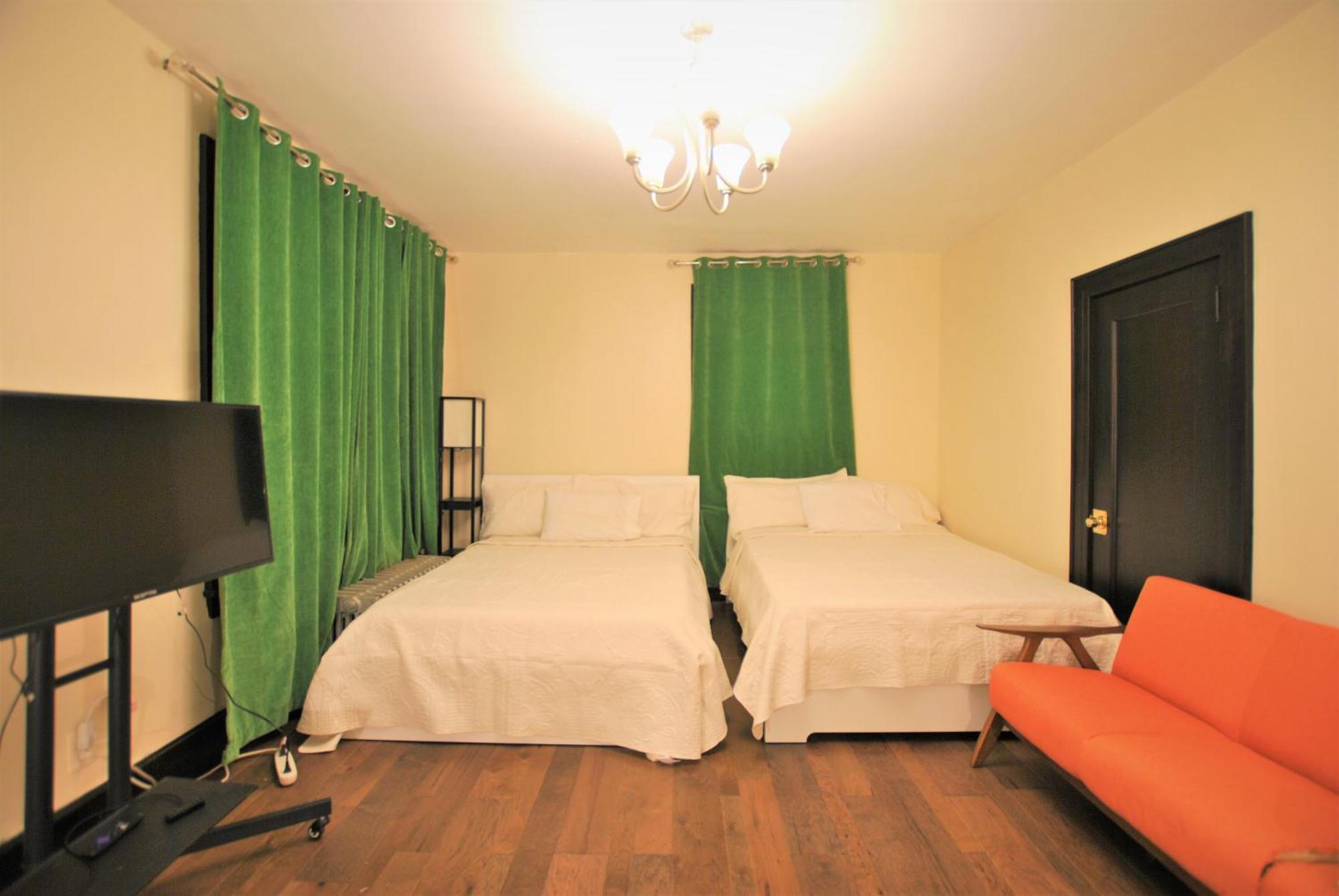Ewr Airport Multilevel Guest House Room With 2-3 Beds Newark Buitenkant foto